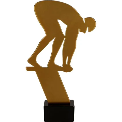 Metalna statua plivač