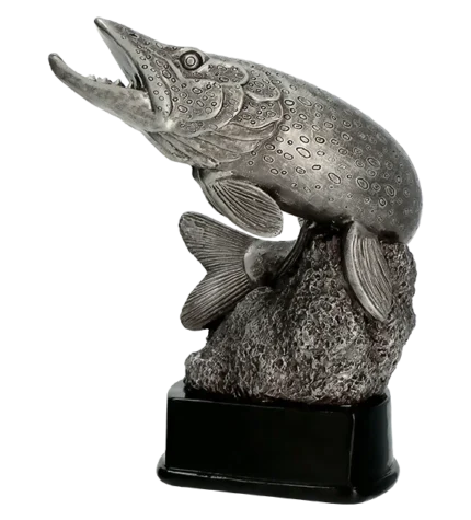 srebrna statua štuke
